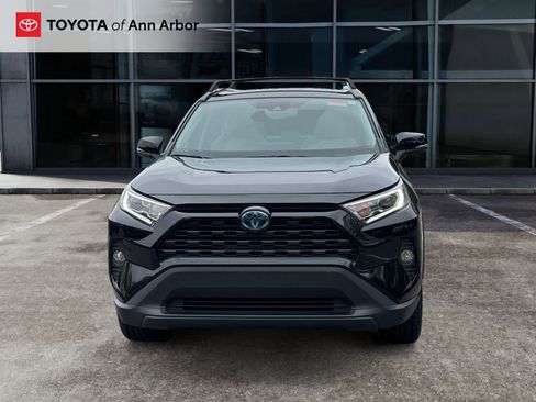 Used 2019 Toyota RAV4 XLE AWD/4WD image 14