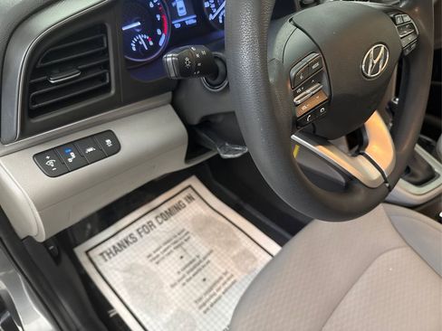 Used 2019 Hyundai Elantra SEL image 37