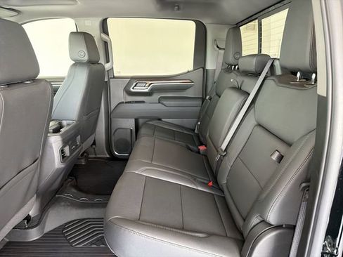 New 2026 Chevrolet Silverado 1500 LT Trail Boss w/ LT Trail Boss Premium Package AWD/4WD image 17