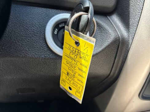 Used 2018 RAM 2500 Big Horn AWD/4WD image 36