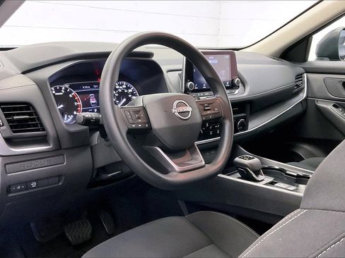 Certified 2025 Nissan Rogue S image 13