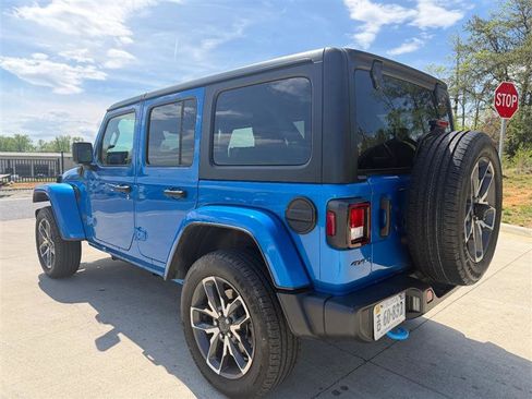 Used 2024 Jeep Wrangler Sport S w/ Convenience Group image 3