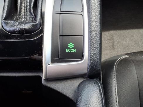 Used 2019 Honda Civic Sport image 13