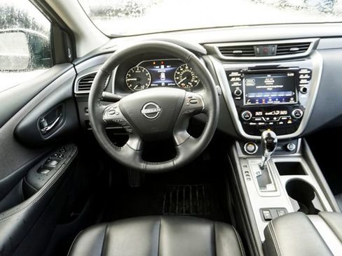 Used 2024 Nissan Murano SV image 9