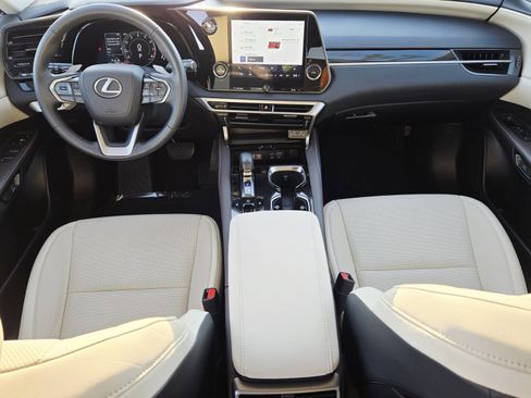 Used 2024 Lexus RX 350 FWD w/ Technology Package image 5