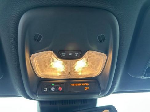 Used 2023 Chevrolet Colorado LT w/ LT Convenience Package II AWD/4WD image 30