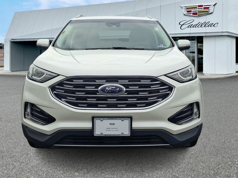Used 2019 Ford Edge SEL w/ Equipment Group 201A image 2