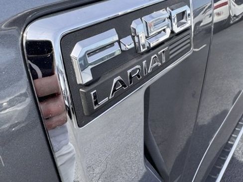 Used 2022 Ford F150 Lariat w/ Equipment Group 502A High image 9