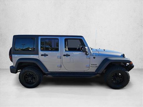 Used 2018 Jeep Wrangler Unlimited Sport S image 4
