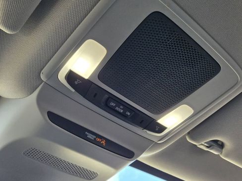 Used 2023 Honda HR-V LX image 32