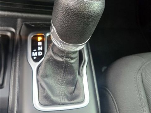 Used 2019 Jeep Wrangler Unlimited Sport S image 17