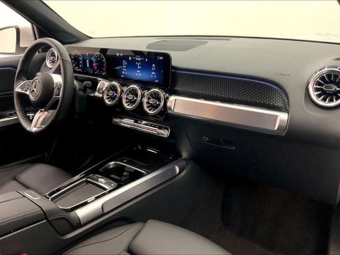 Used 2026 Mercedes-Benz GLB 250 image 10