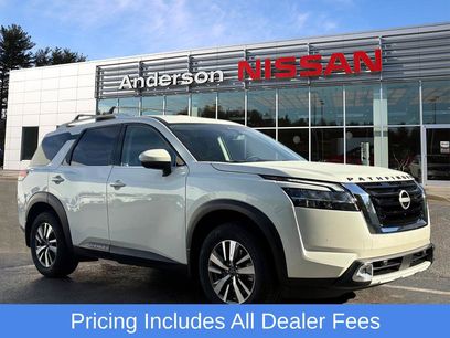 Used 2024 Nissan Pathfinder SL