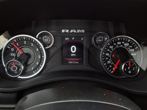 Used 2024 RAM 2500 Big Horn w/ Sport Appearance Package image 2