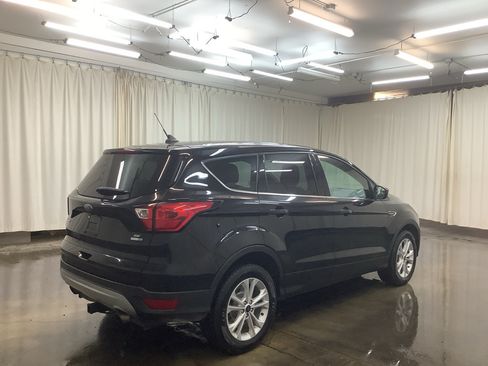 Used 2019 Ford Escape SE AWD/4WD image 5