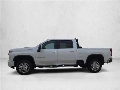 Used 2022 Chevrolet Silverado 2500 High Country w/ Safety Package II AWD/4WD image 6
