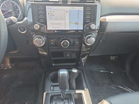 Used 2021 Toyota 4Runner Venture w/ Moonroof Package AWD/4WD image 19