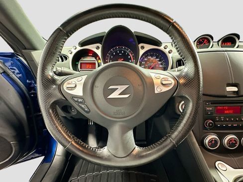 Used 2020 Nissan 370Z Coupe image 11
