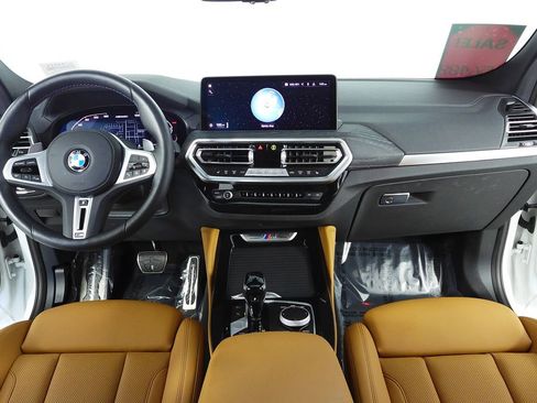Used 2025 BMW X4 M40i w/ Premium Package image 25