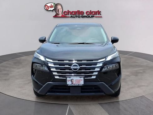 Used 2026 Nissan Rogue SV FWD image 8