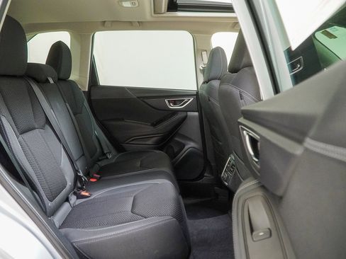 Used 2023 Subaru Forester Premium image 37