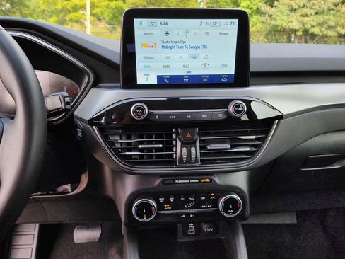 Used 2024 Ford Escape Active image 4