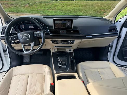 Used 2018 Audi Q5 Prestige w/ Prestige Package AWD/4WD image 16