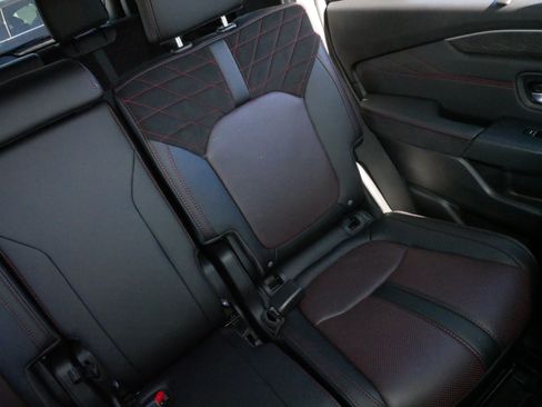 Used 2026 Honda Pilot Black Edition image 14