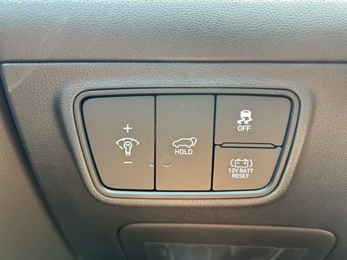 Certified 2024 Hyundai Tucson Limited image 32