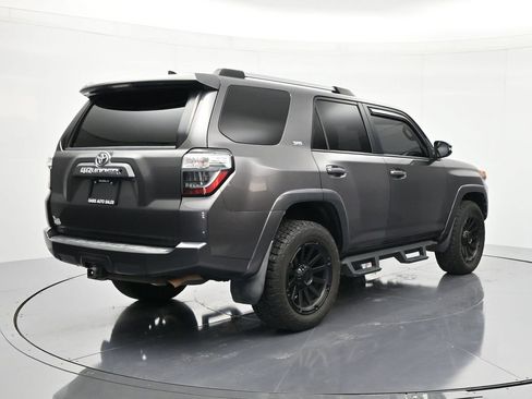 Used 2019 Toyota 4Runner SR5 Premium image 6