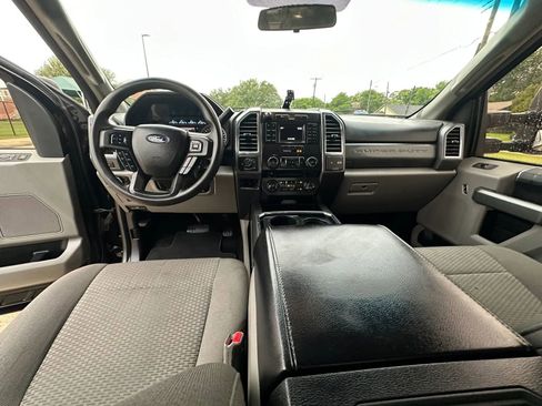 Used 2017 Ford F250 XLT w/ XLT Value Package RWD image 18