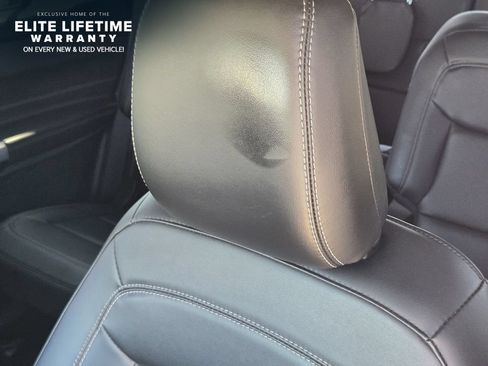 Used 2022 Ford Explorer XLT w/ Equipment Group 202A RWD image 14