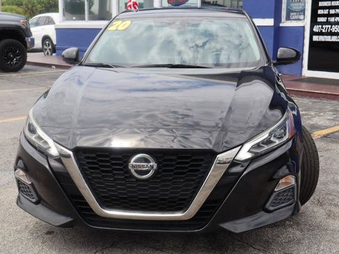 Used 2021 Nissan Altima 2.5 SR w/ SR Premium Package FWD image 2