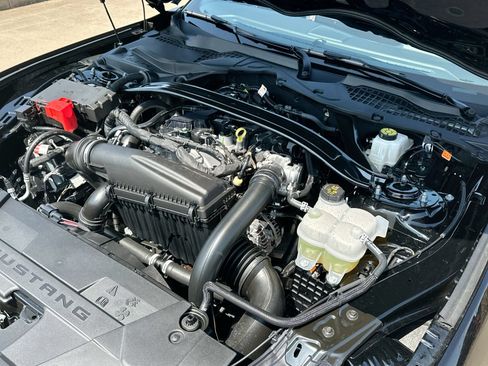 Used 2025 Ford Mustang Premium RWD image 25