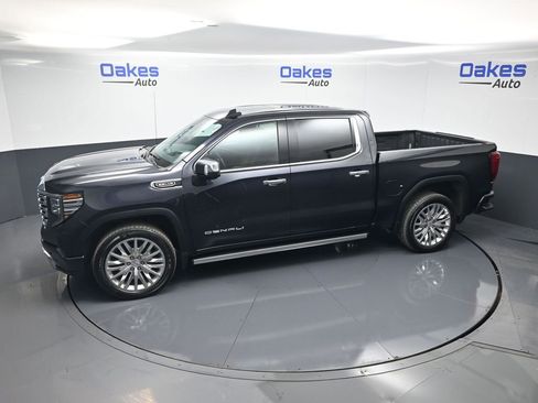 Used 2023 GMC Sierra 1500 Denali w/ Denali Reserve Package AWD/4WD image 52