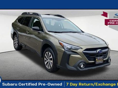 Certified 2025 Subaru Outback Premium AWD/4WD image 1