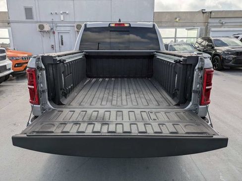 Used 2025 RAM 1500 Limited AWD/4WD image 13