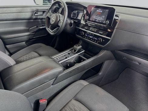 Used 2024 Nissan Pathfinder SV FWD image 36