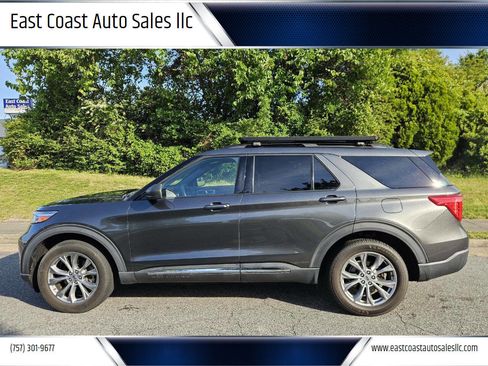 Used 2020 Ford Explorer XLT w/ Equipment Group 202A AWD/4WD image 1