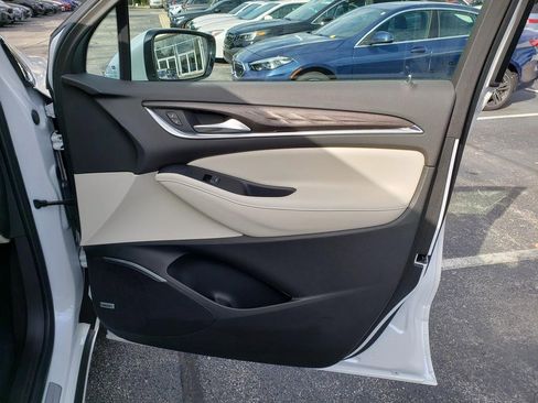 Used 2022 Buick Enclave Avenir w/ Avenir Technology Package image 18