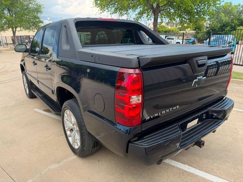 Used 2007 Chevrolet Avalanche LT w/ LT Preferred Equipment Group RWD image 3