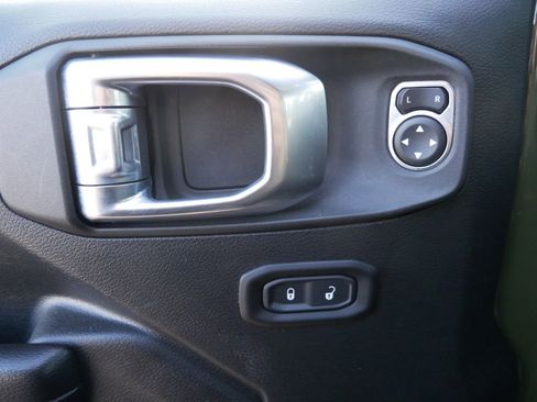 Used 2021 Jeep Wrangler Unlimited Sport AWD/4WD image 15