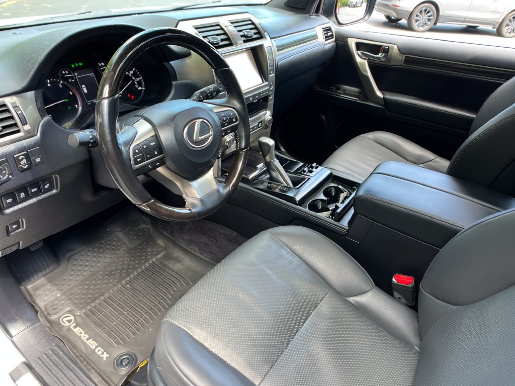 Used 2021 Lexus GX 460 Premium w/ Premium Package AWD/4WD image 10