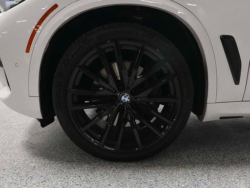 Certified 2023 BMW X5 sDrive40i w/ M Sport Package image 5