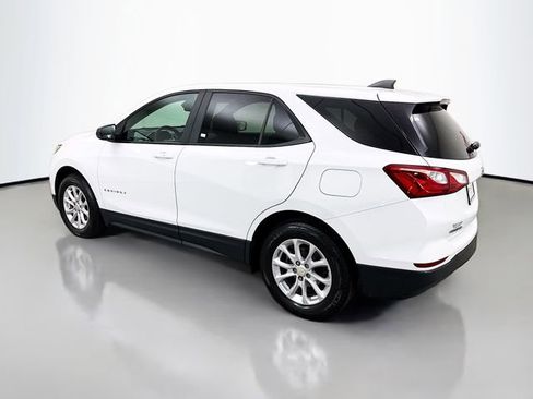 Used 2020 Chevrolet Equinox LS w/ LS Convenience Package image 5