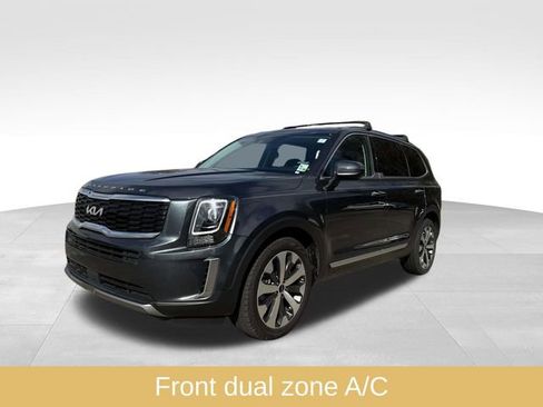 Used 2022 Kia Telluride S image 3