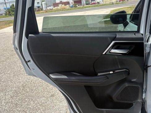 Used 2022 Mitsubishi Outlander SE FWD image 12