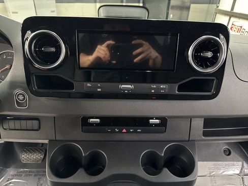 New 2026 Mercedes-Benz Sprinter 2500 image 23