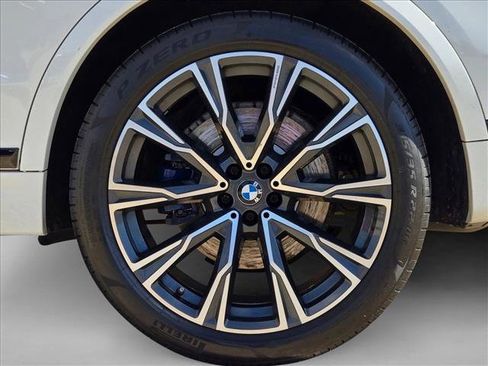 Used 2019 BMW X7 xDrive50i w/ M Sport Package AWD/4WD image 24