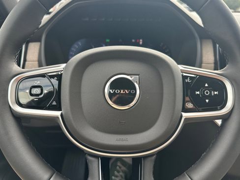 New 2026 Volvo XC90 B6 Plus image 22